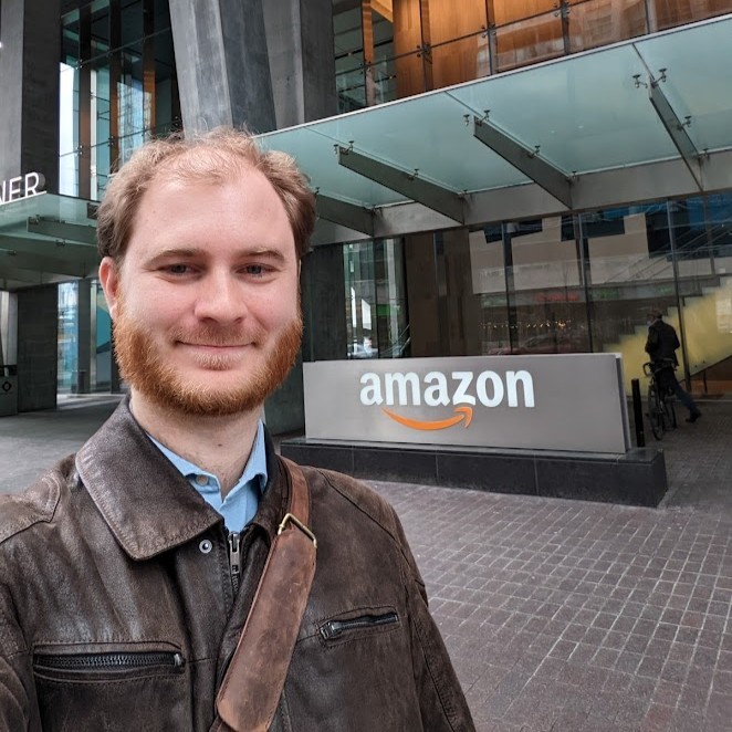 Max Hniebergall Headshot